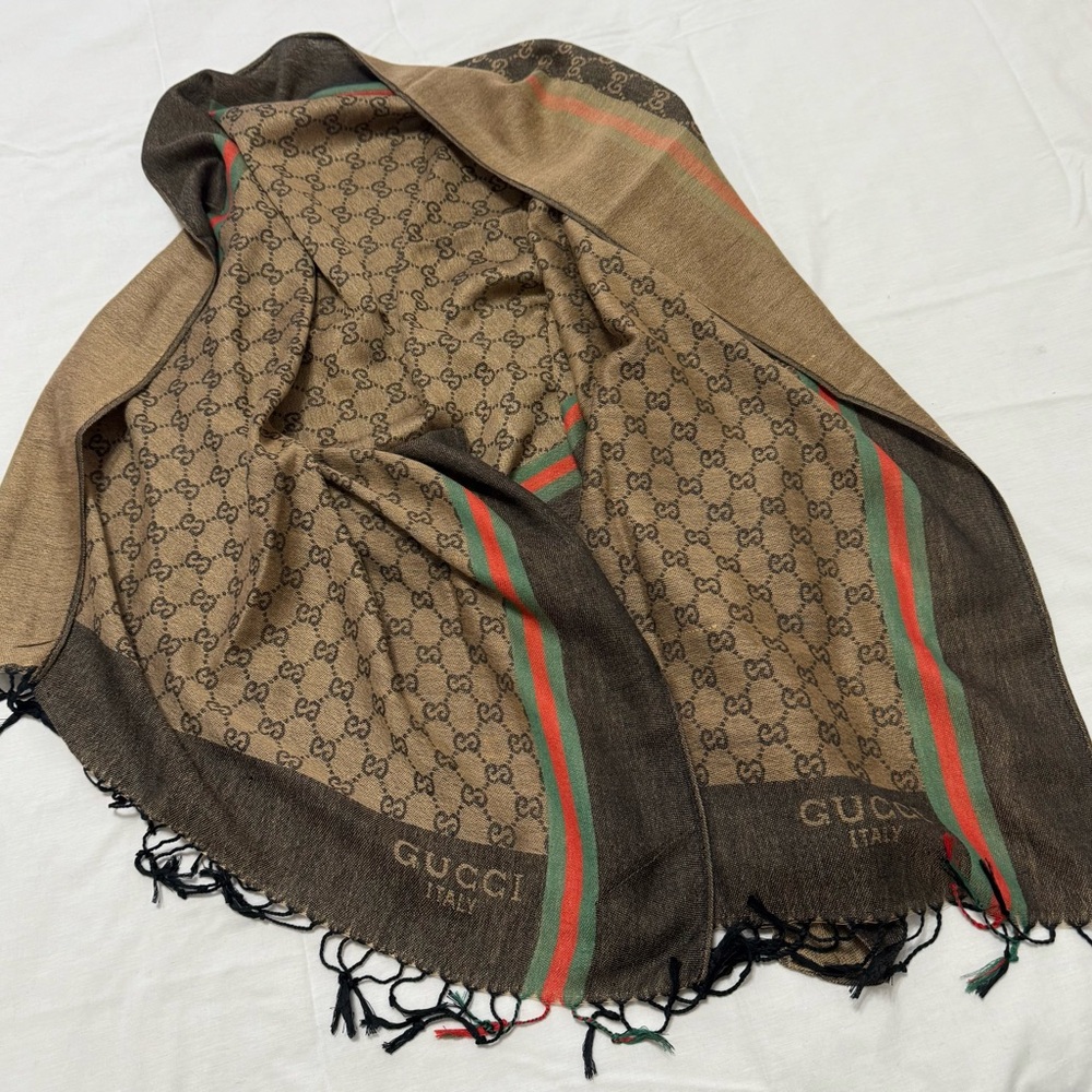 Gucci Men's Tan and Black Patterned Scarf
